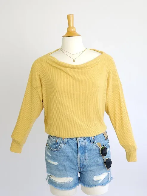 Abrigo para dama color amarillo
