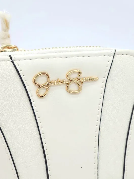 Cartera para dama color blanco