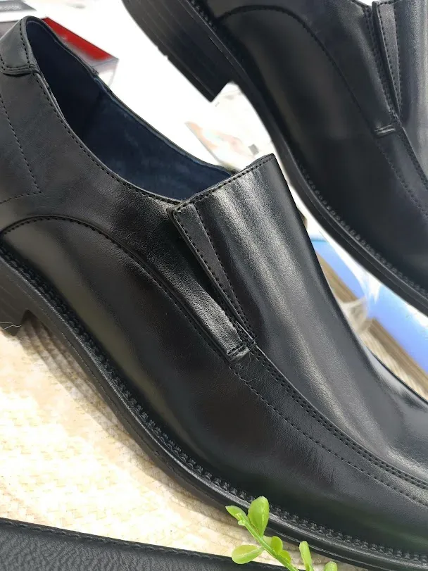Mocasines para caballero color negro Bruno Marc