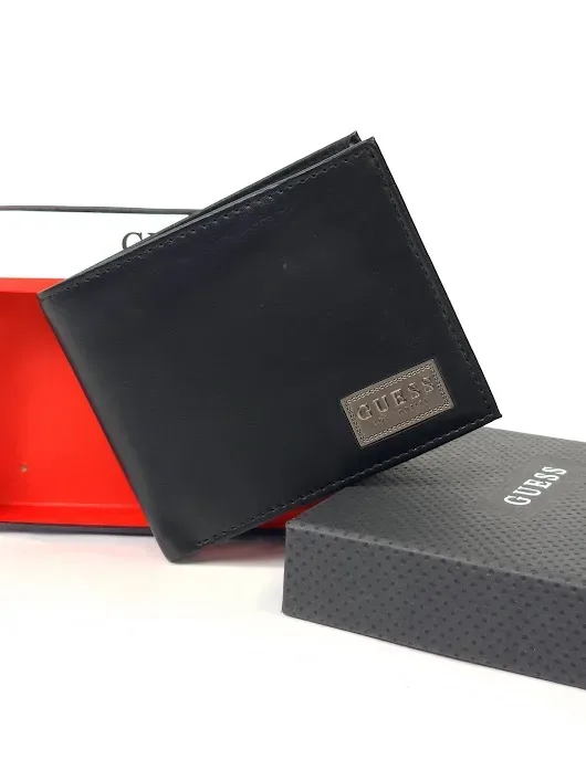 Billetera Guess  para caballero color negro