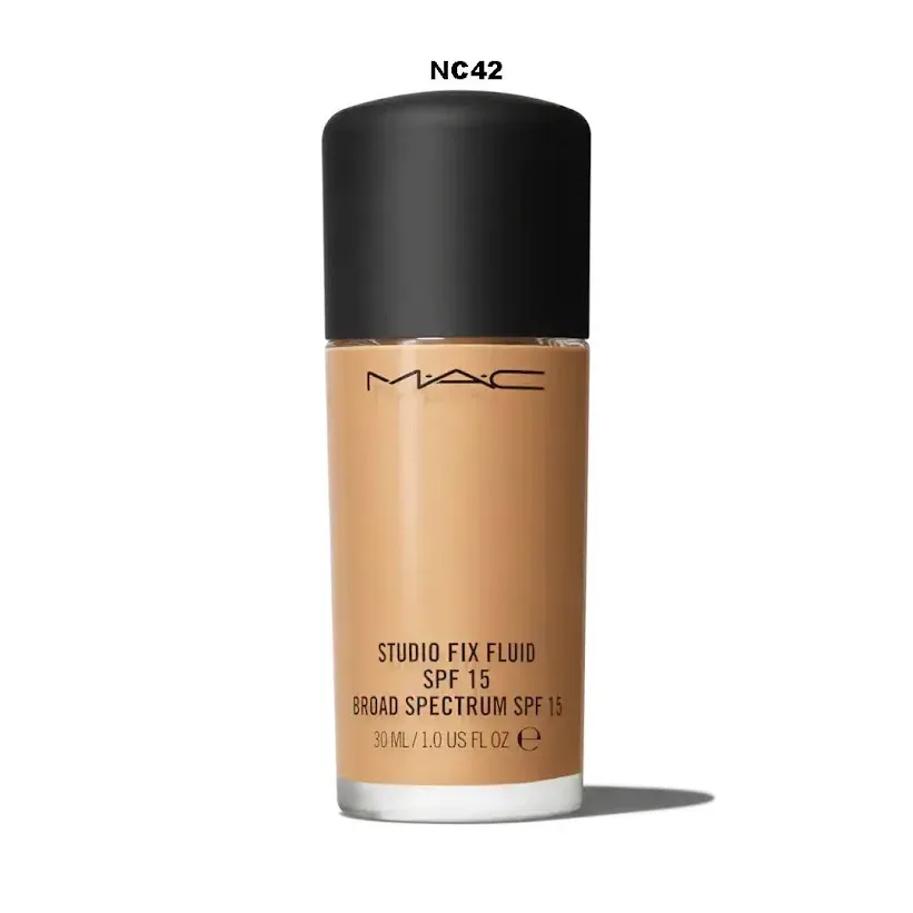 Base de maquillaje MAC para dama tono NC42