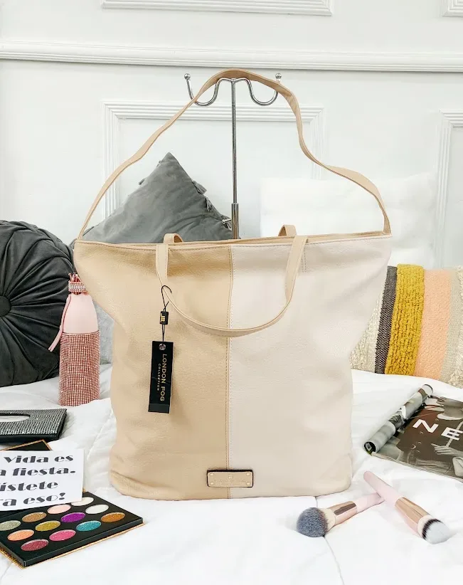Bolso de hombro LONDON FOG para dama color beige
