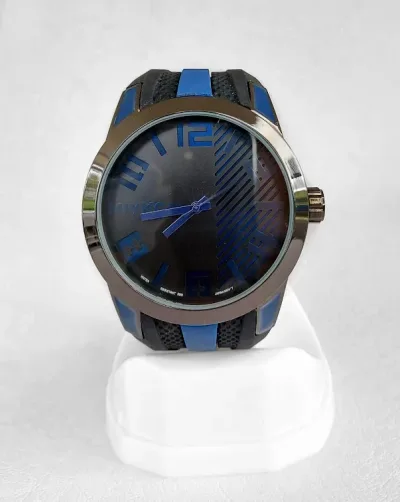 Reloj MIYKON para caballero color negro con azul oscuro