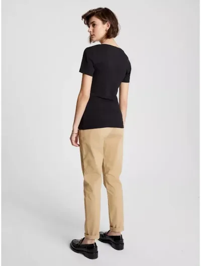Camiseta Tommy Hilfiger color negro para dama