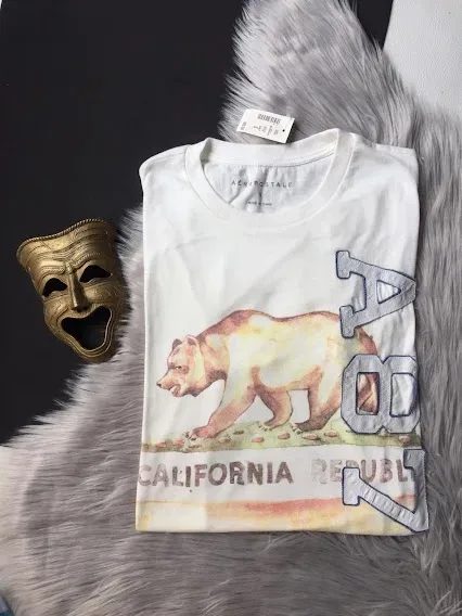 Camiseta Aéropostale para caballero color blanco hueso