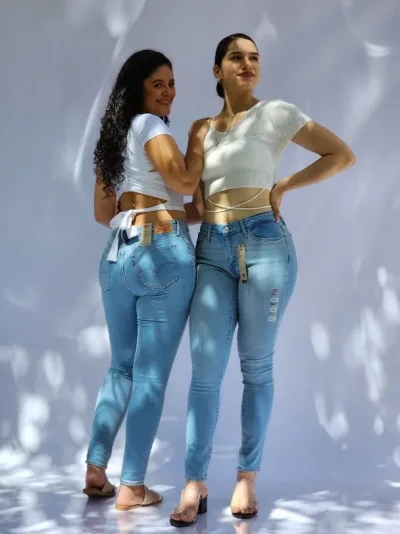 Jeans para dama Levi´s 711-0366 Skinny color celeste