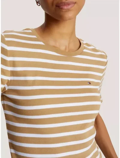 Camiseta Tommy Hilfiger para dama diseño de rayas