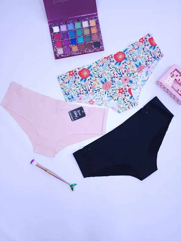 Set de bragas para dama diseño floral