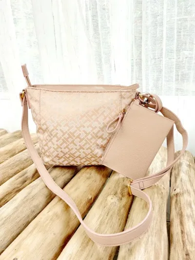 Bolso Tommy Hilfiger para dama color oro rosa