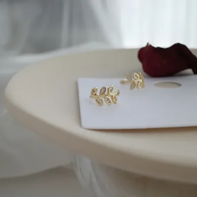 Earcuff para dama de aleación