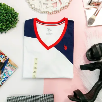 Blusa U.S Polo para dama color blanco con rojo y azul
