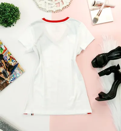 Blusa U.S Polo para dama color blanco con rojo y azul
