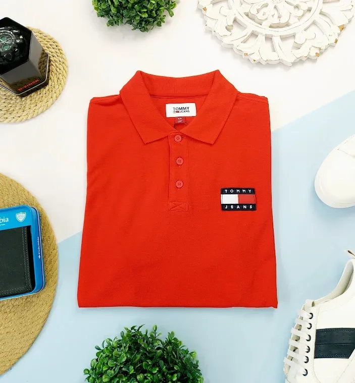 Camiseta Tommy Hilfiger para caballero color rojo