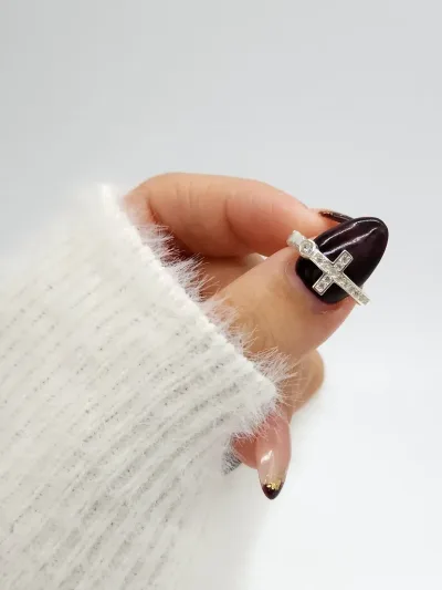 Anillo de plata 925 para dama diseño de cruz