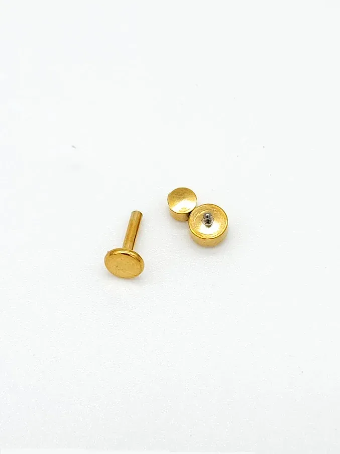 Piercing de acero inoxidable