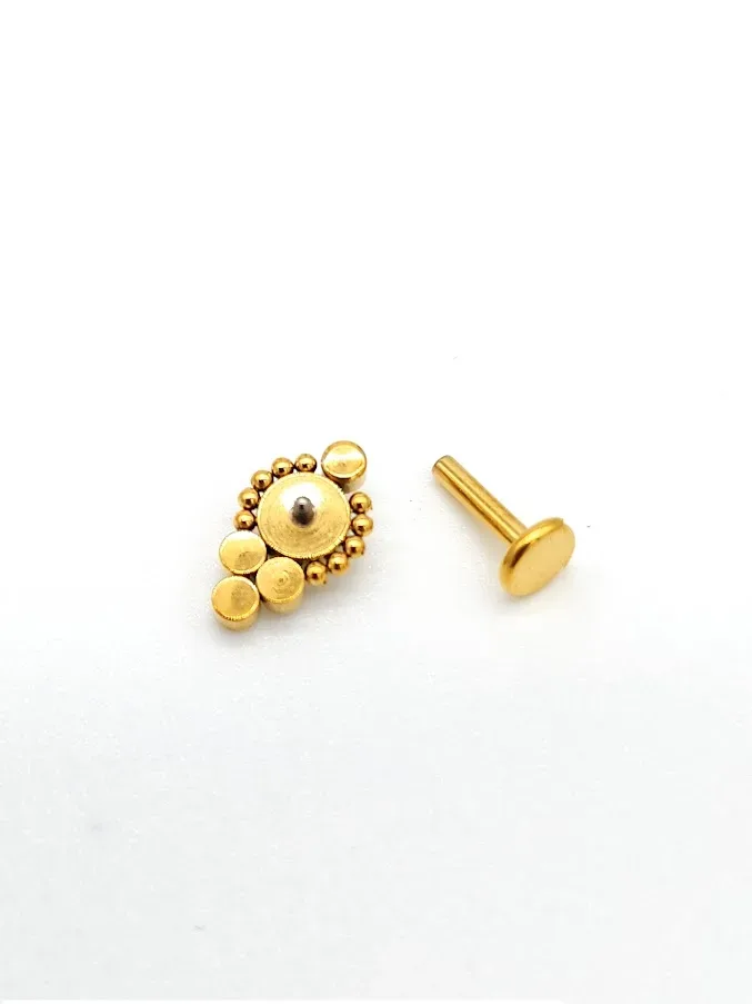 Piercing de acero inoxidable