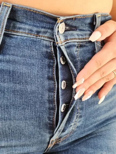 Jeans Levi´s para dama Ribcage 0206