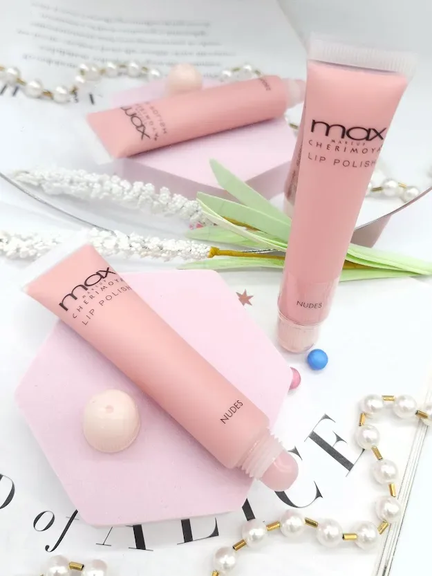 Lip gloss Max para dama color salmón  03