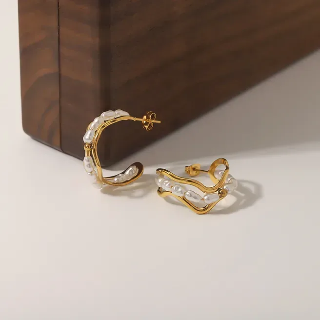 Argollas de acero inoxidable con perlas
