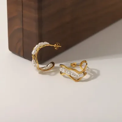 Argollas de acero inoxidable con perlas