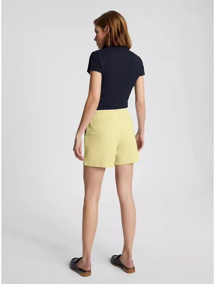 Short Tommy Hilfiger para dama color amarillo