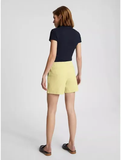 Short Tommy Hilfiger para dama color amarillo