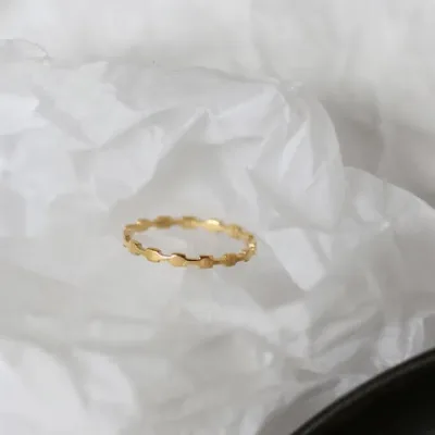 Anillo de acero inoxidable para dama color dorado