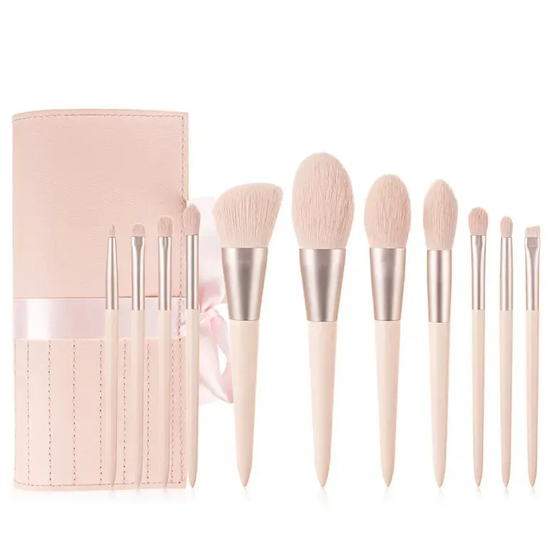 Set de brochas de maquillaje y estuche