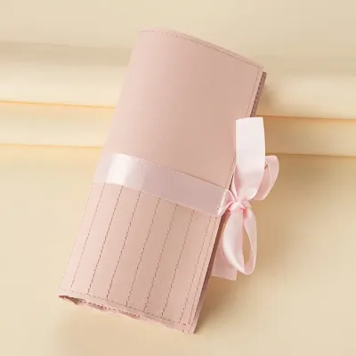 Set de brochas de maquillaje y estuche
