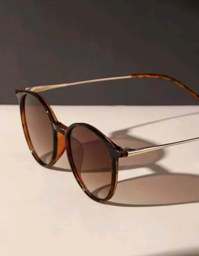 Lentes de sol para dama color café #4533