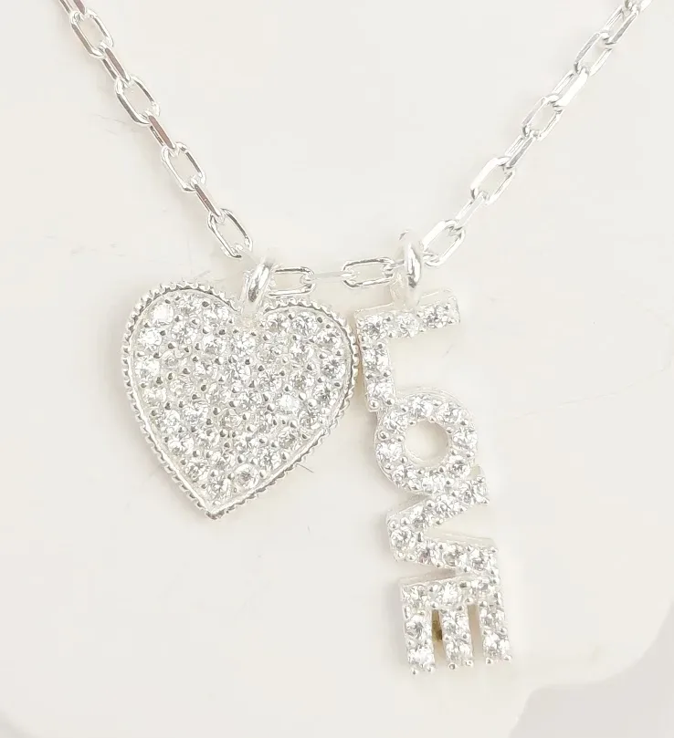 Collar para dama plata 925 diseño love