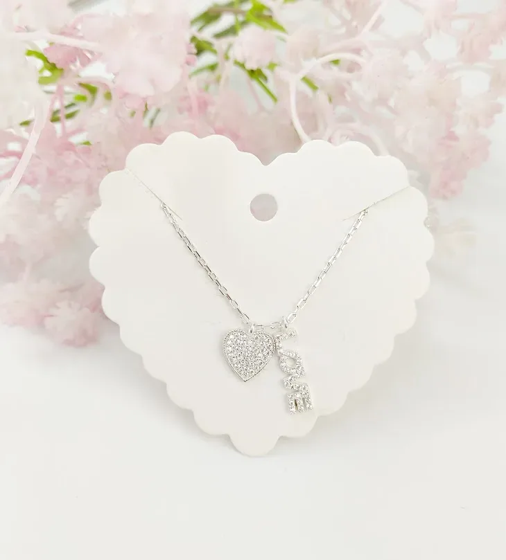 Collar para dama plata 925 diseño love