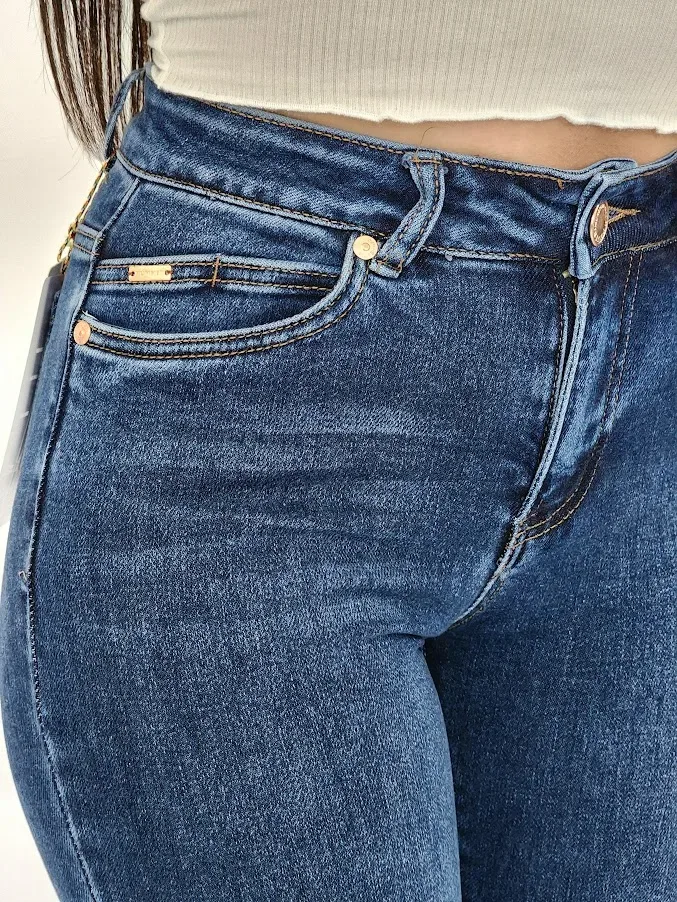 Jeans Hummer para dama High Rise color azul #3198