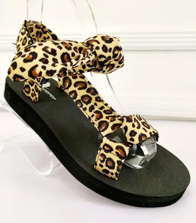 Sandalias para dama diseño de leopardo