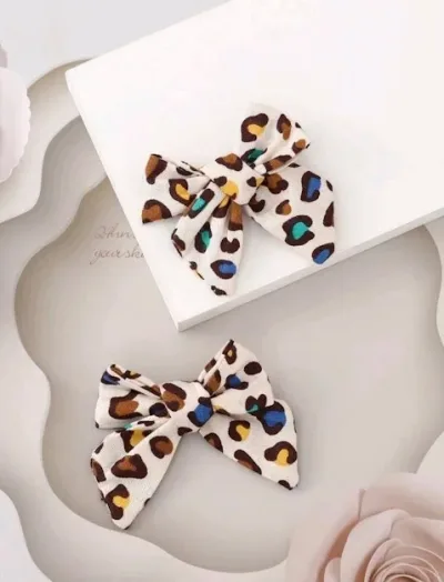 Set de prensas para niña con diseño de lazo