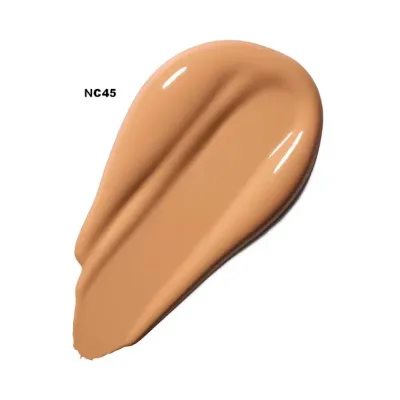 Base de maquillaje MAC para dama tono NC45