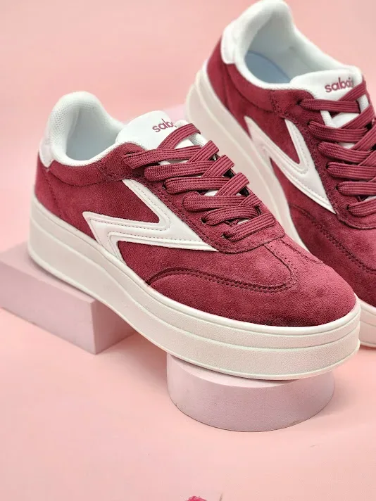 Tennis Sabata para dama 1411203A BURGUNDY