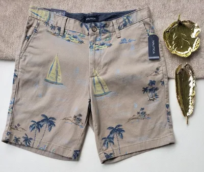 Short para caballero Náutica con diseño tropical color beige