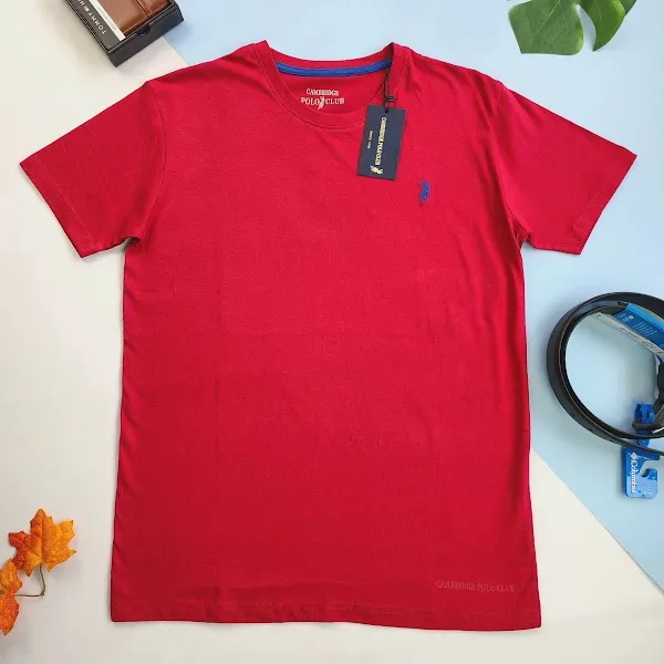 Camiseta Cambridge Polo Club para caballero color rojo oscuro.