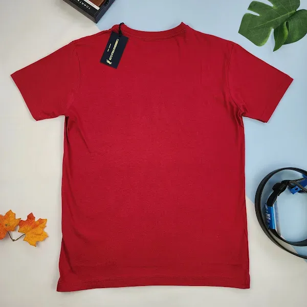 Camiseta Cambridge Polo Club para caballero color rojo oscuro.