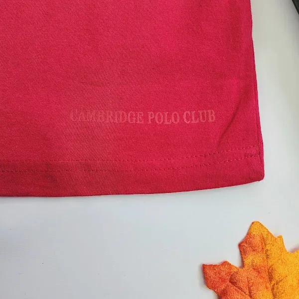 Camiseta Cambridge Polo Club para caballero color rojo oscuro.
