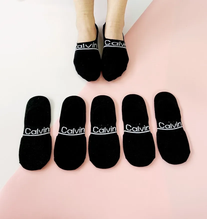 Set de medias Calvin Klein para mujer color negro.