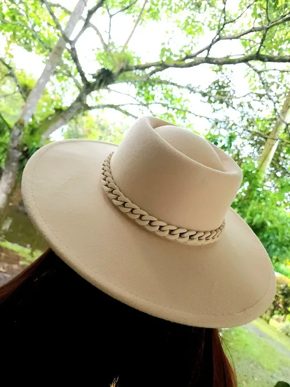 Sombrero para dama color beige