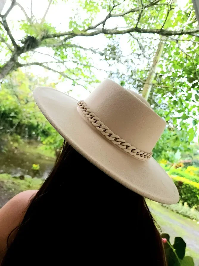 Sombrero para dama color beige