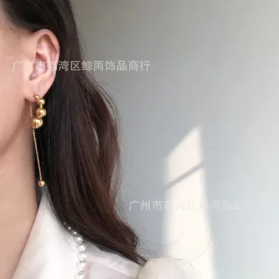Par de aretes de acero inoxidable para dama color dorado