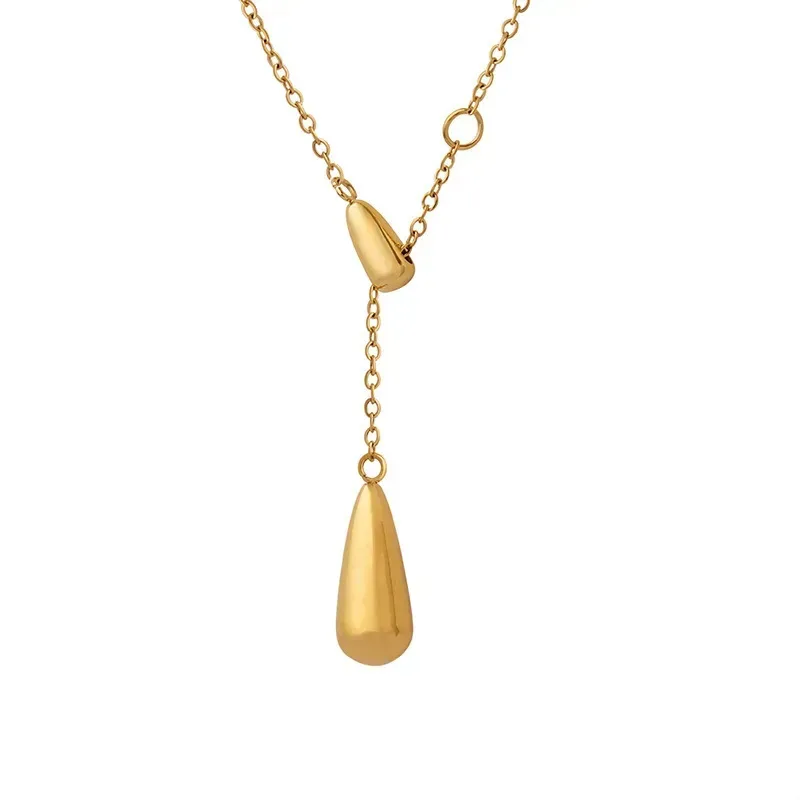 Collar de acero de titanio
