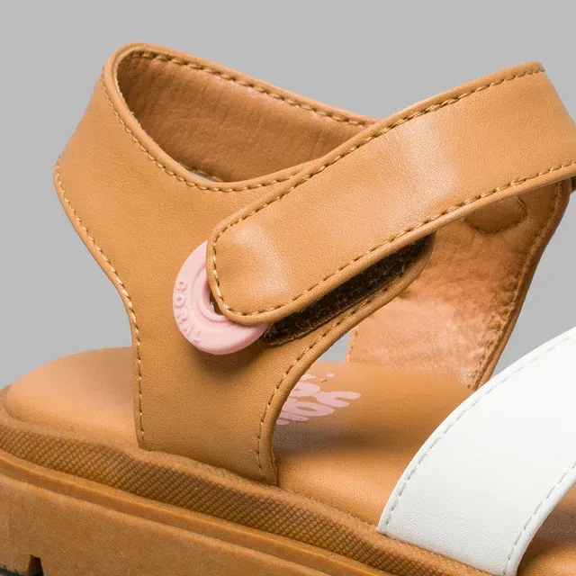 Sandalias Coral Abba Camel para niña