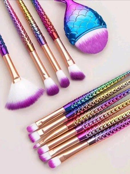 Set de brochas de maquillaje diseño de sirena multicolor