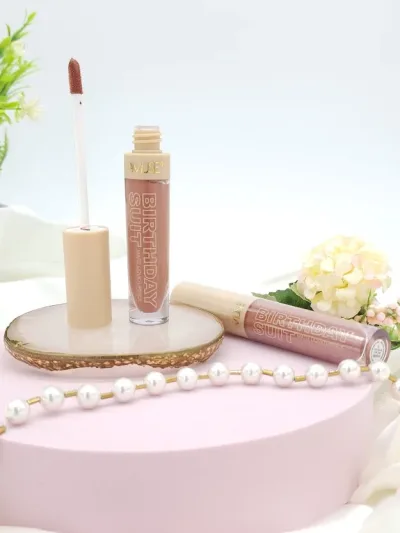 Labial AMUSE liquido matte tono Lingerie