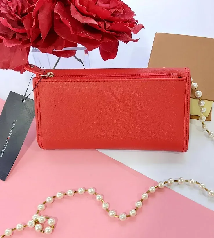 Cartera Tommy Hilfiger para dama color rojo